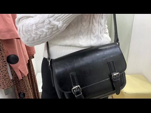 ❤️ Noore ämma FeralBerry avalik masturbeerimine dildoga riietusruumis ️ Super seks at et.prendiporno.ru